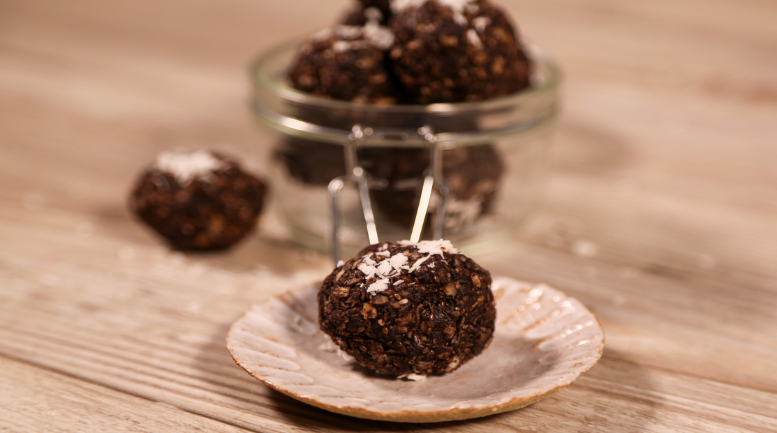 Cocoa and Coconut Energy Ball